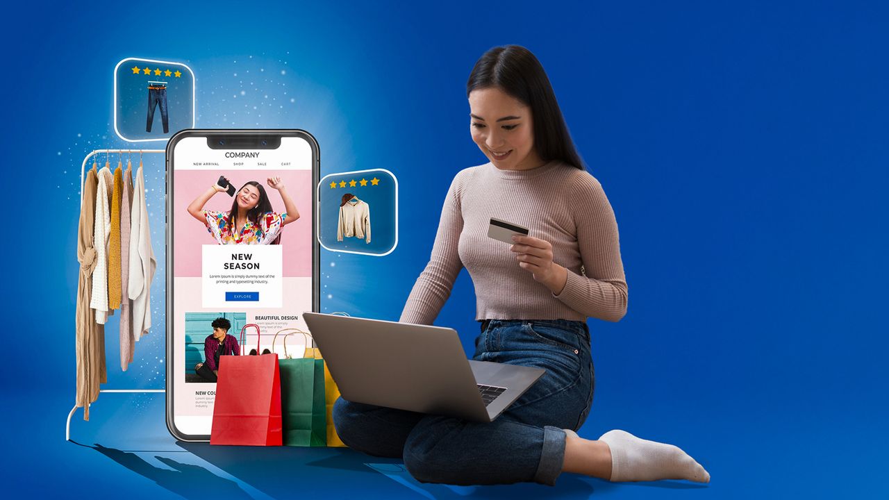 Compra online con tu casillero en USA activado Mujer haciendo compras por internet con laptop y tarjeta usando su casillero en USA